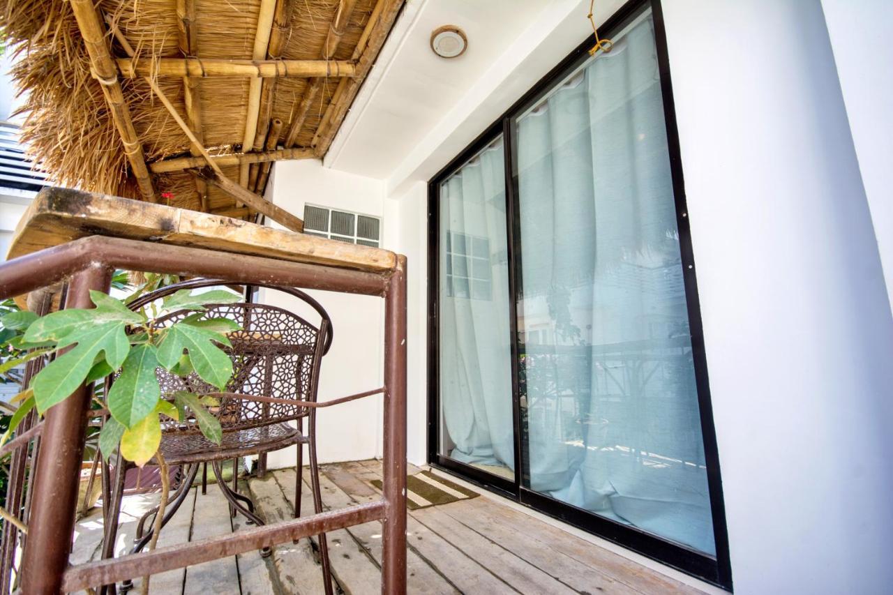 Niu Ohana East Bay Apartments Balabag  Exteriör bild